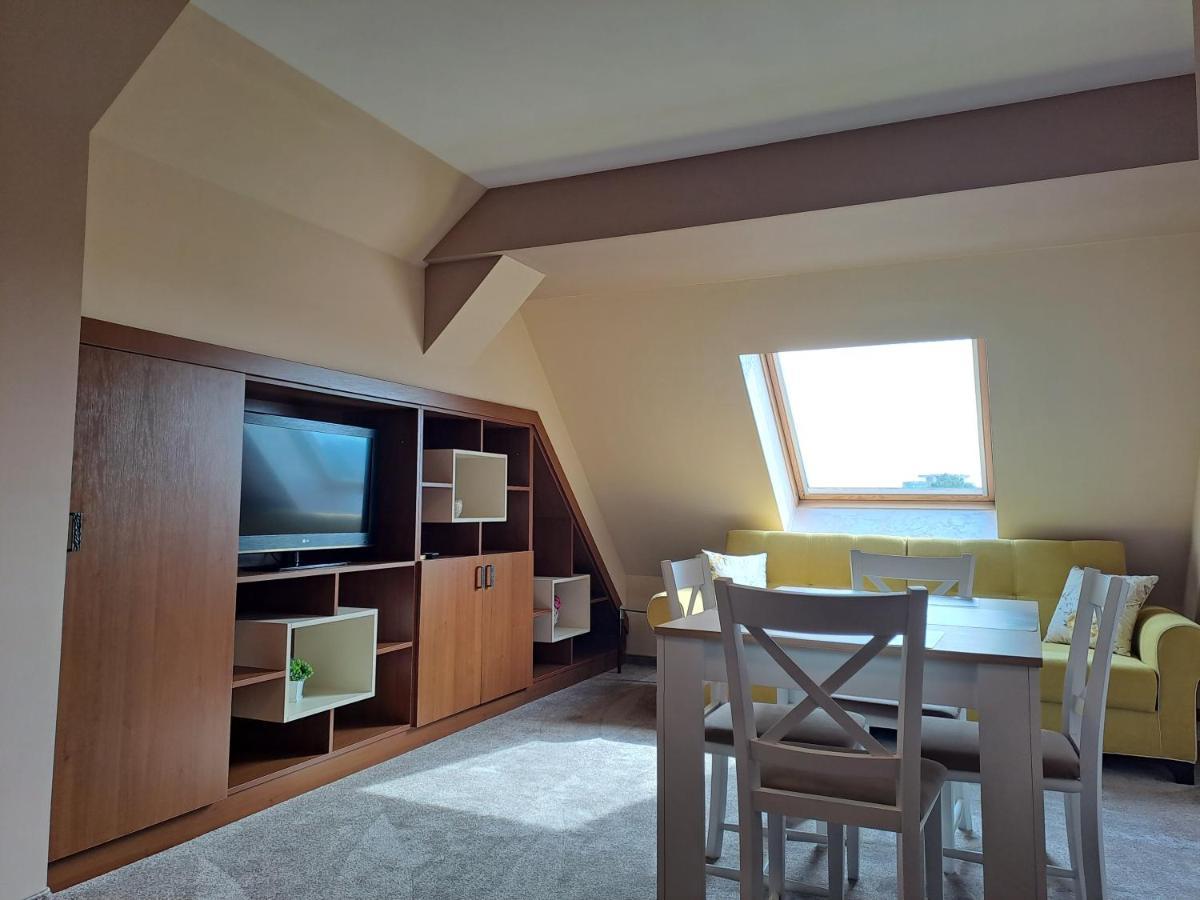 Contessa Hotel Шумен Экстерьер фото