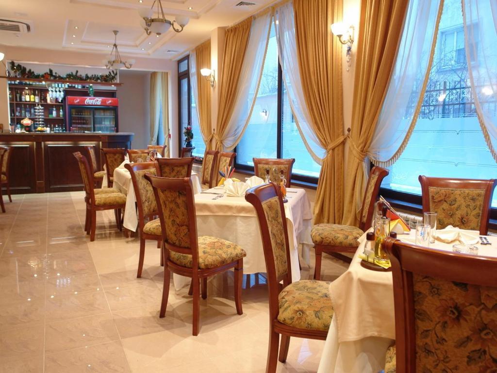 Contessa Hotel Шумен Экстерьер фото